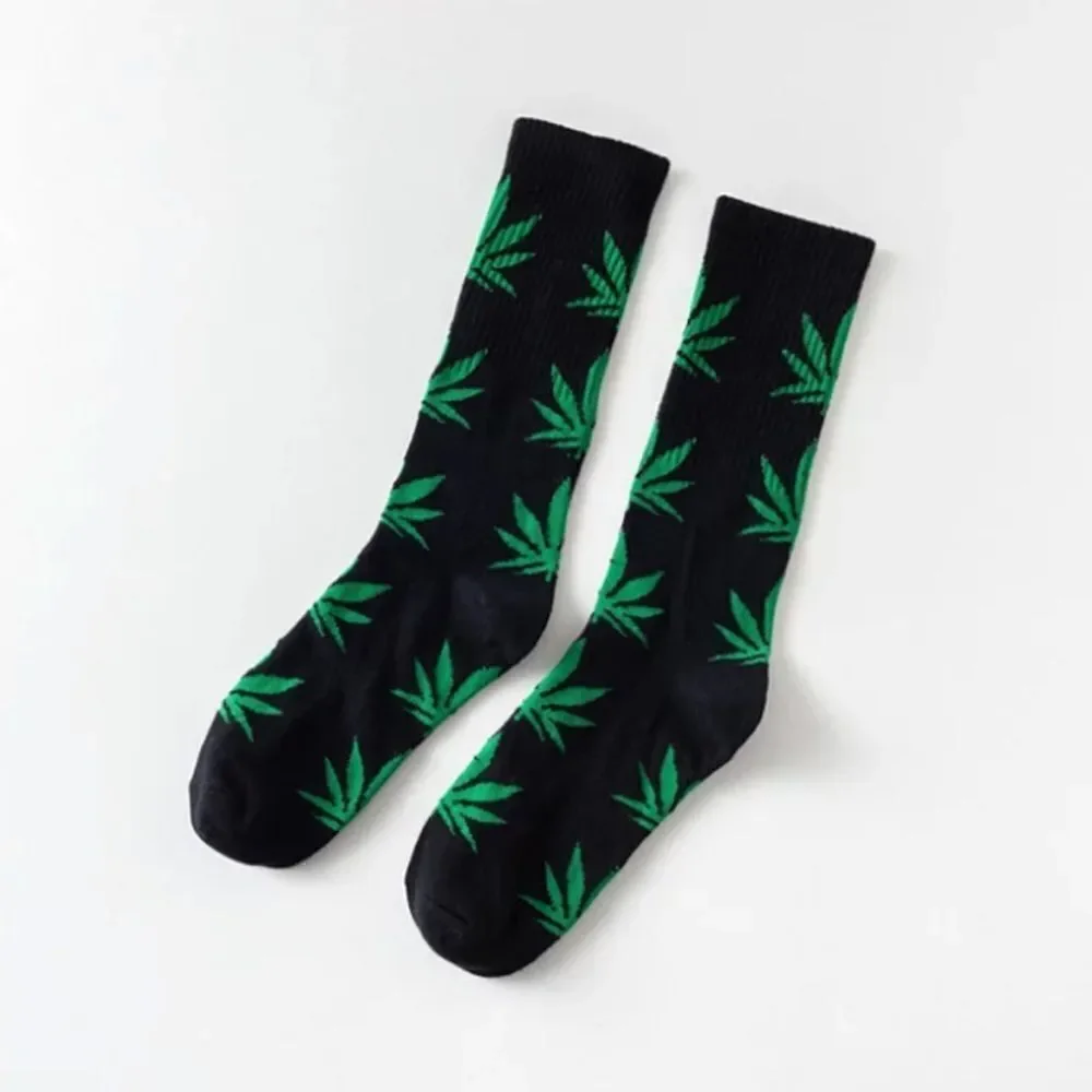 Ganja BLACK & GREEN Leaf Socks
